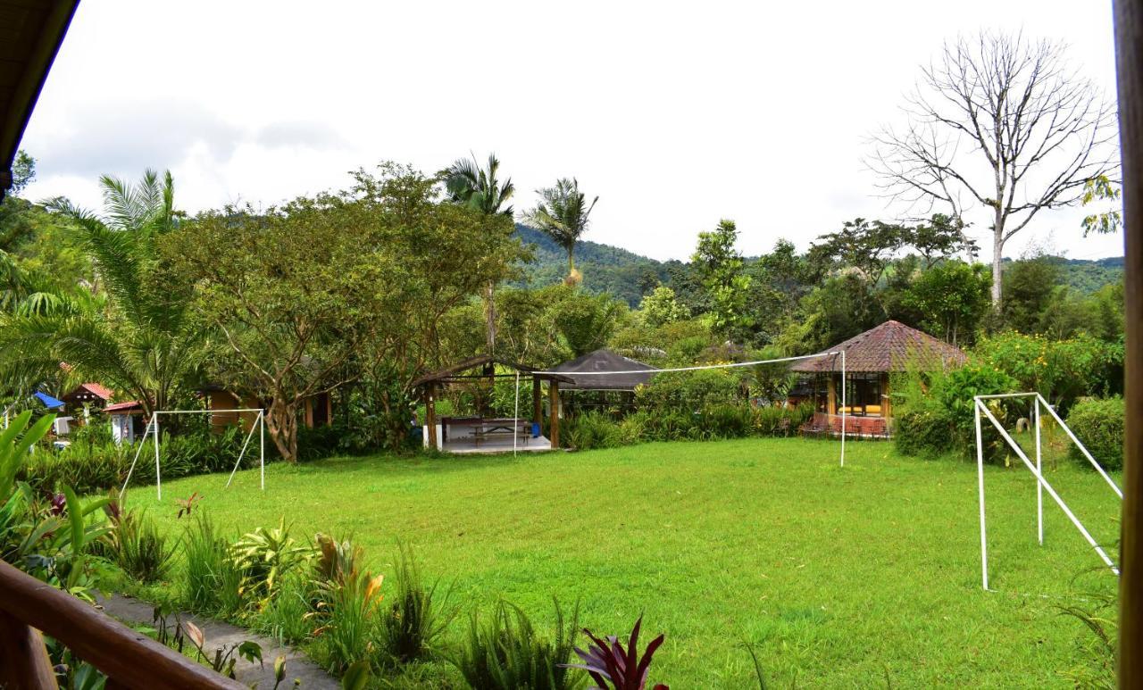 Cabanas Bambu Mindo Hotel Exterior photo